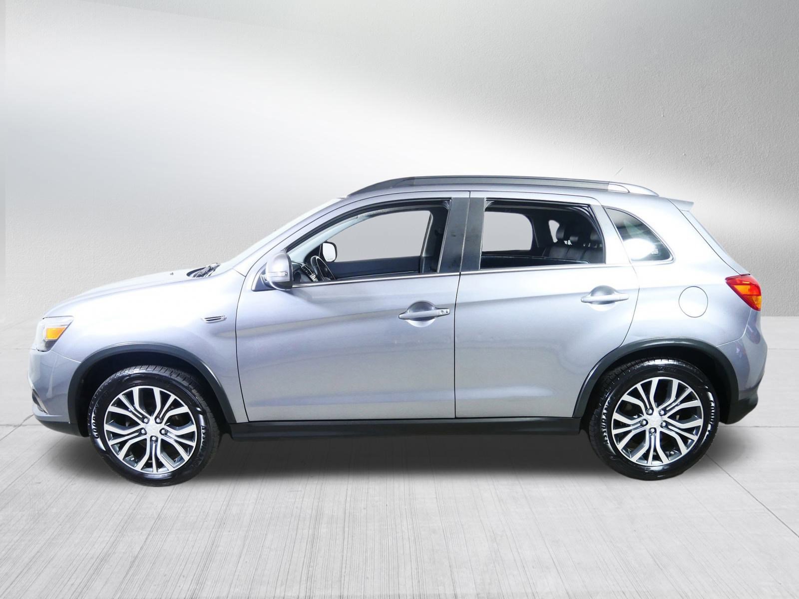 2016 Mitsubishi Outlander Sport SEL GT photo 3