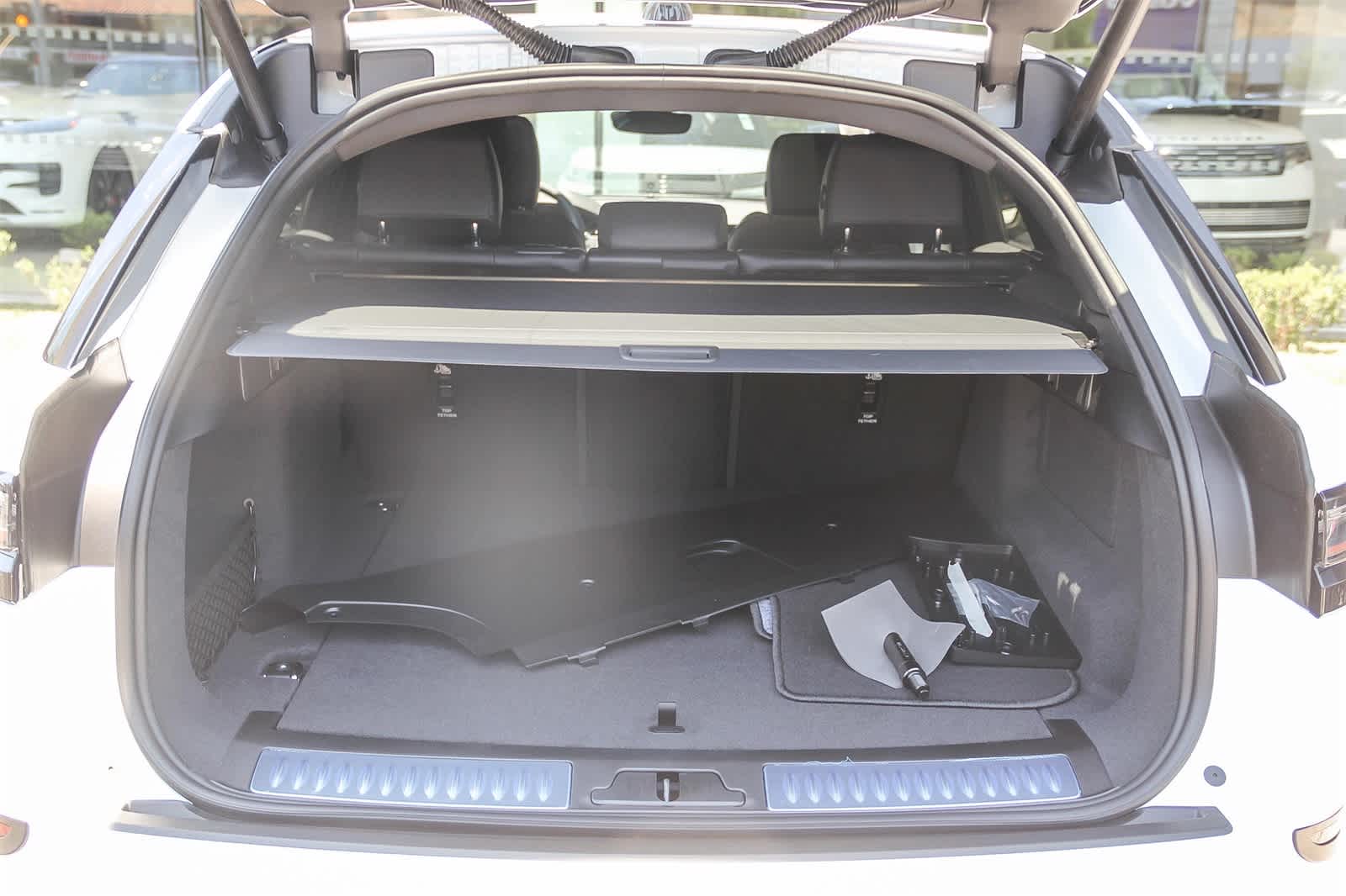 2026 Land Rover Range Rover Velar S photo 20