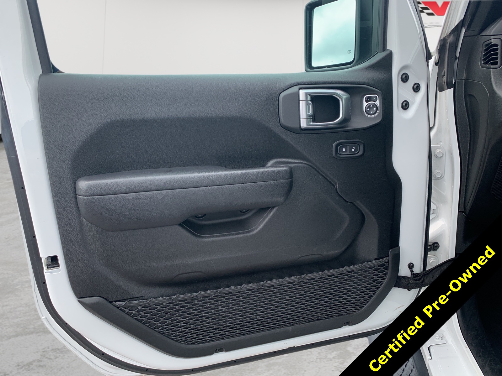 2023 Jeep Gladiator Sport photo 11