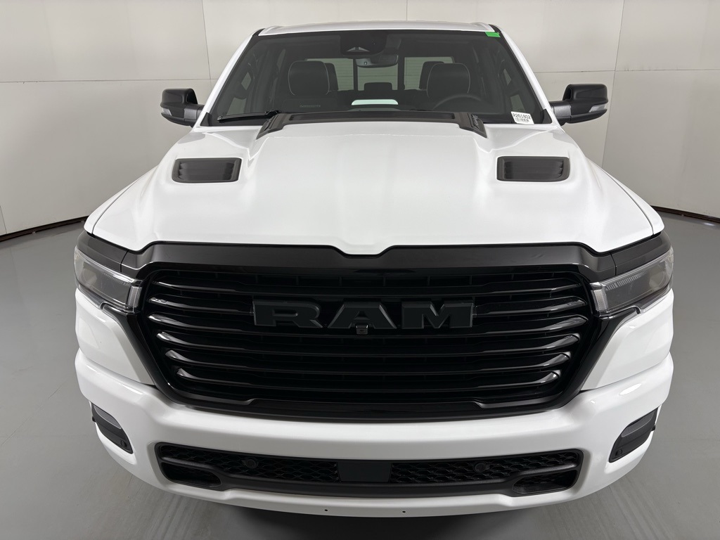 2026 Ram 1500 Laramie photo 3