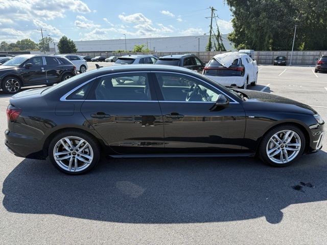 2024 Audi A4 45 S line Premium Plus Quattro photo 5