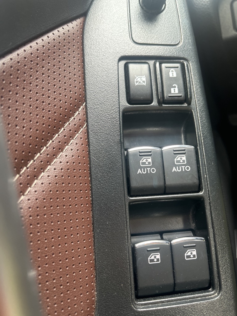 2018 Subaru Forester 2.5i Touring photo 14