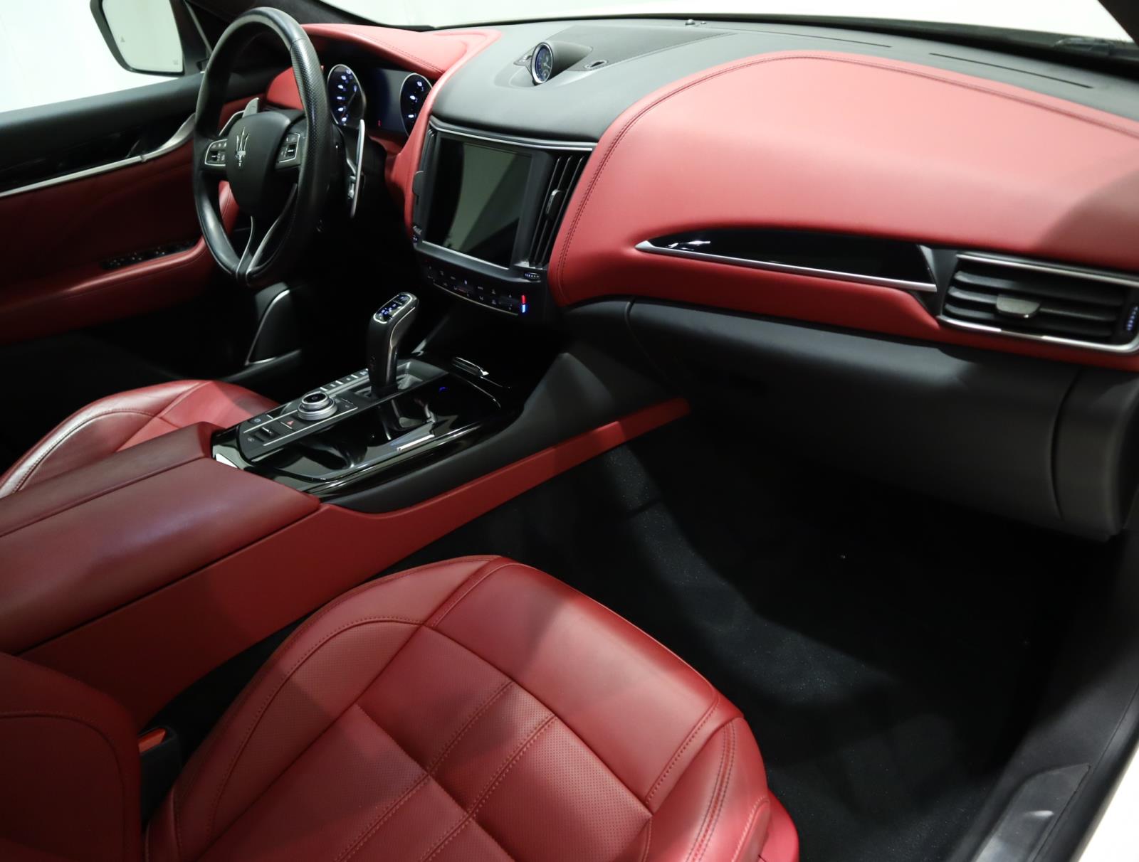 2022 Maserati Levante Modena photo 17