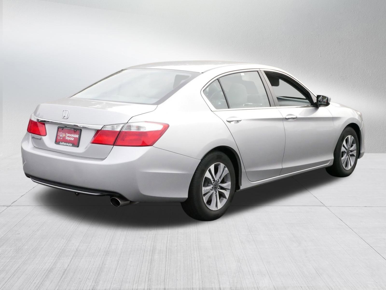 2015 Honda Accord LX photo 7