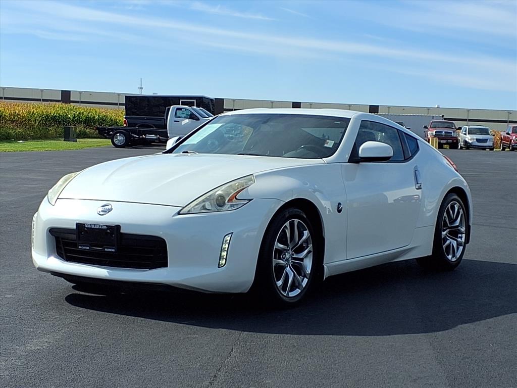 2014 Nissan 370Z Base photo 10
