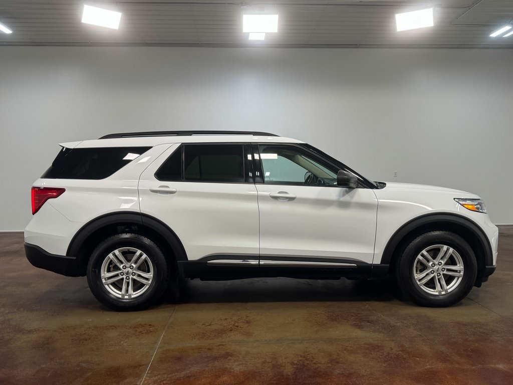 2023 Ford Explorer XLT photo 22