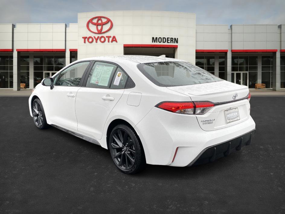 2024 Toyota Corolla SE photo 3