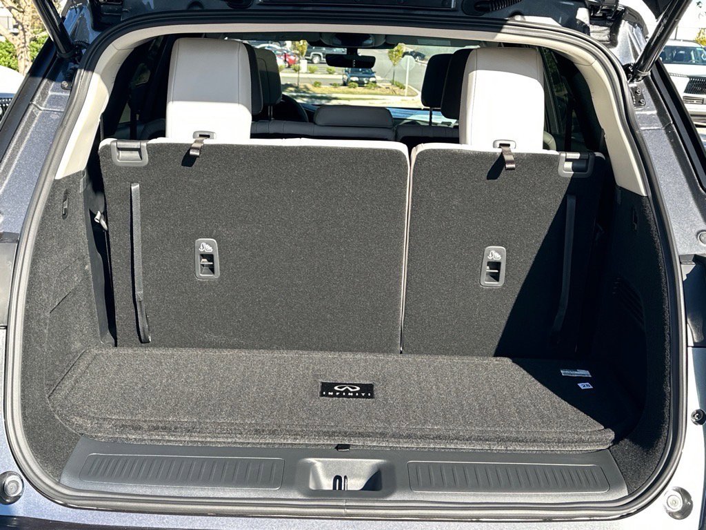 2026 Infiniti QX60 Luxe photo 4