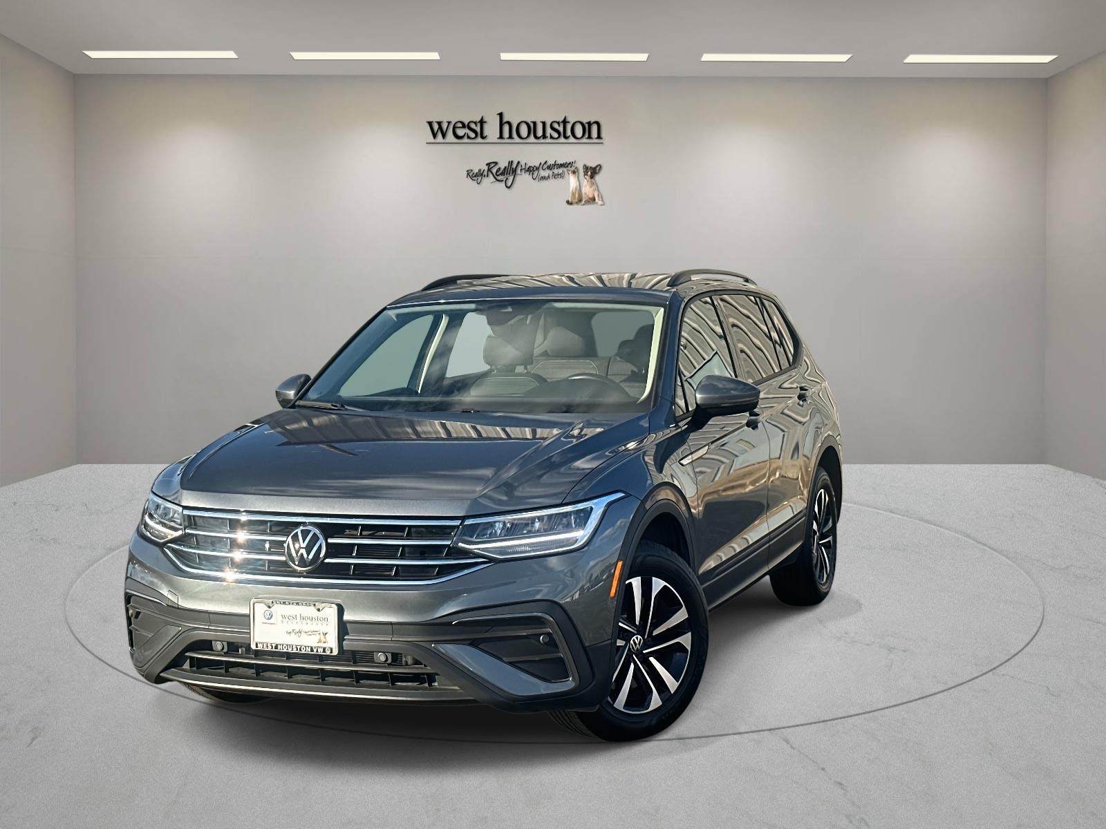 2024 Volkswagen Tiguan S's photo