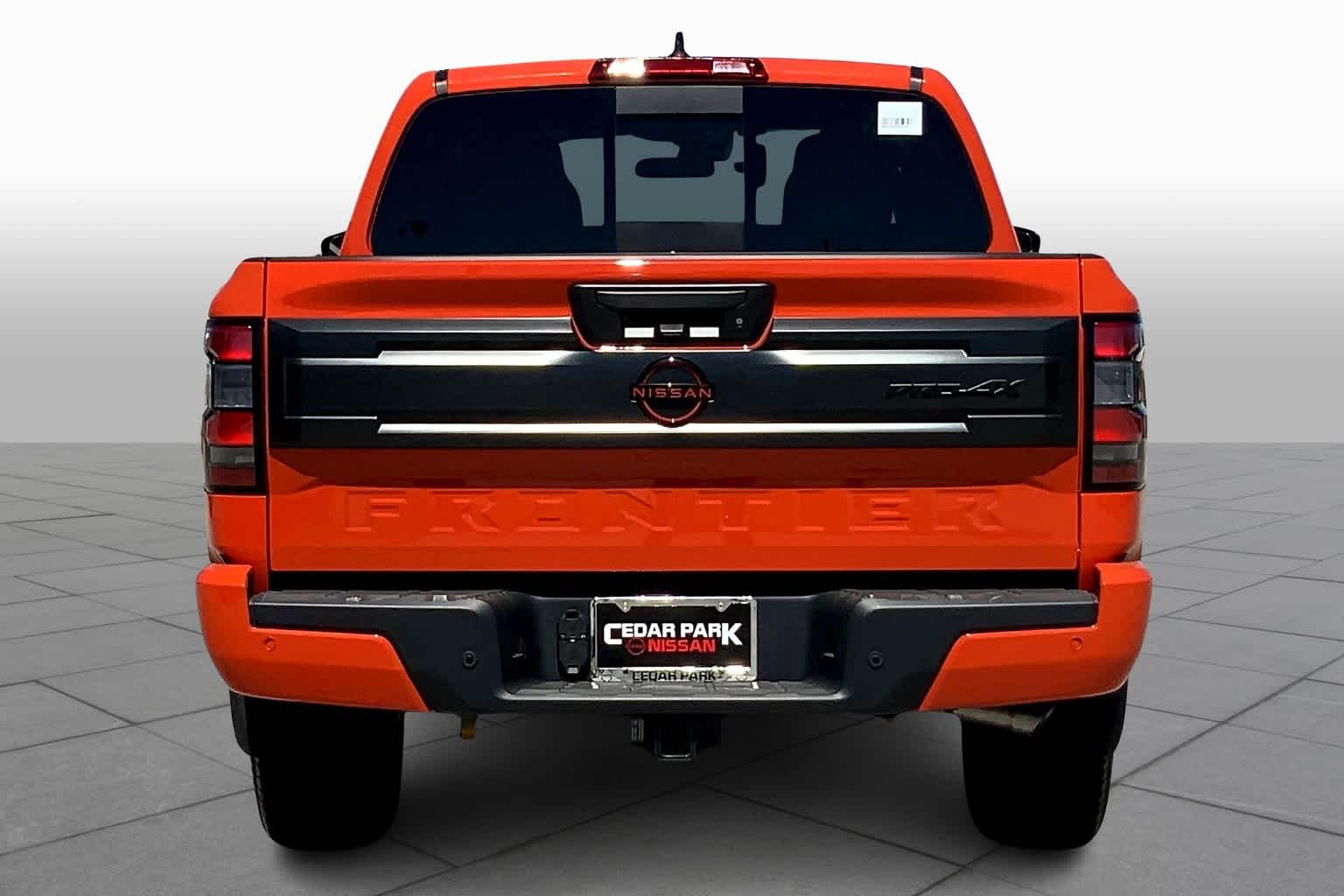 2025 Nissan Frontier PRO-4X photo 4