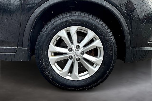 2016 Nissan Rogue SV photo 7