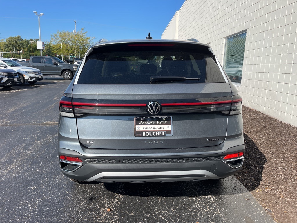 2025 Volkswagen Taos SE photo 3