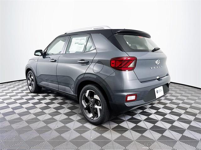 2025 Hyundai Venue Limited photo 3