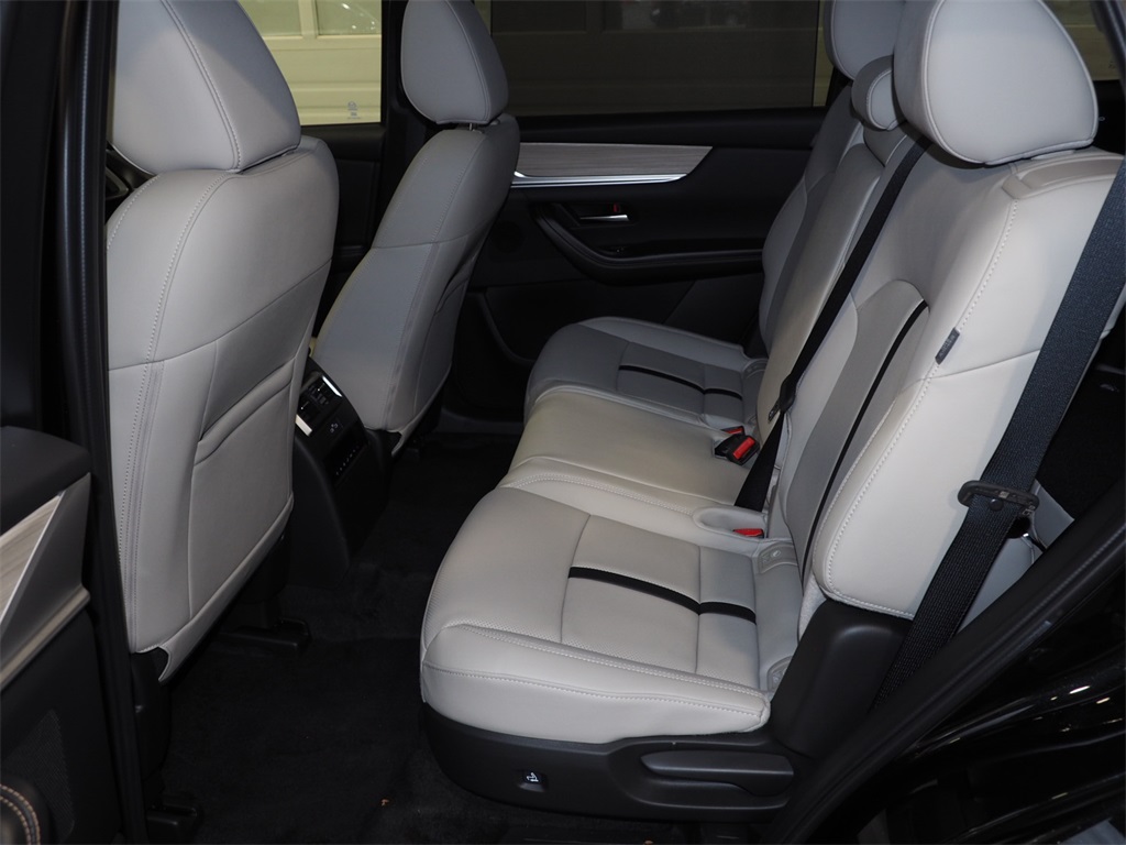 2025 Mazda CX-90 3.3 Turbo Preferred photo 6