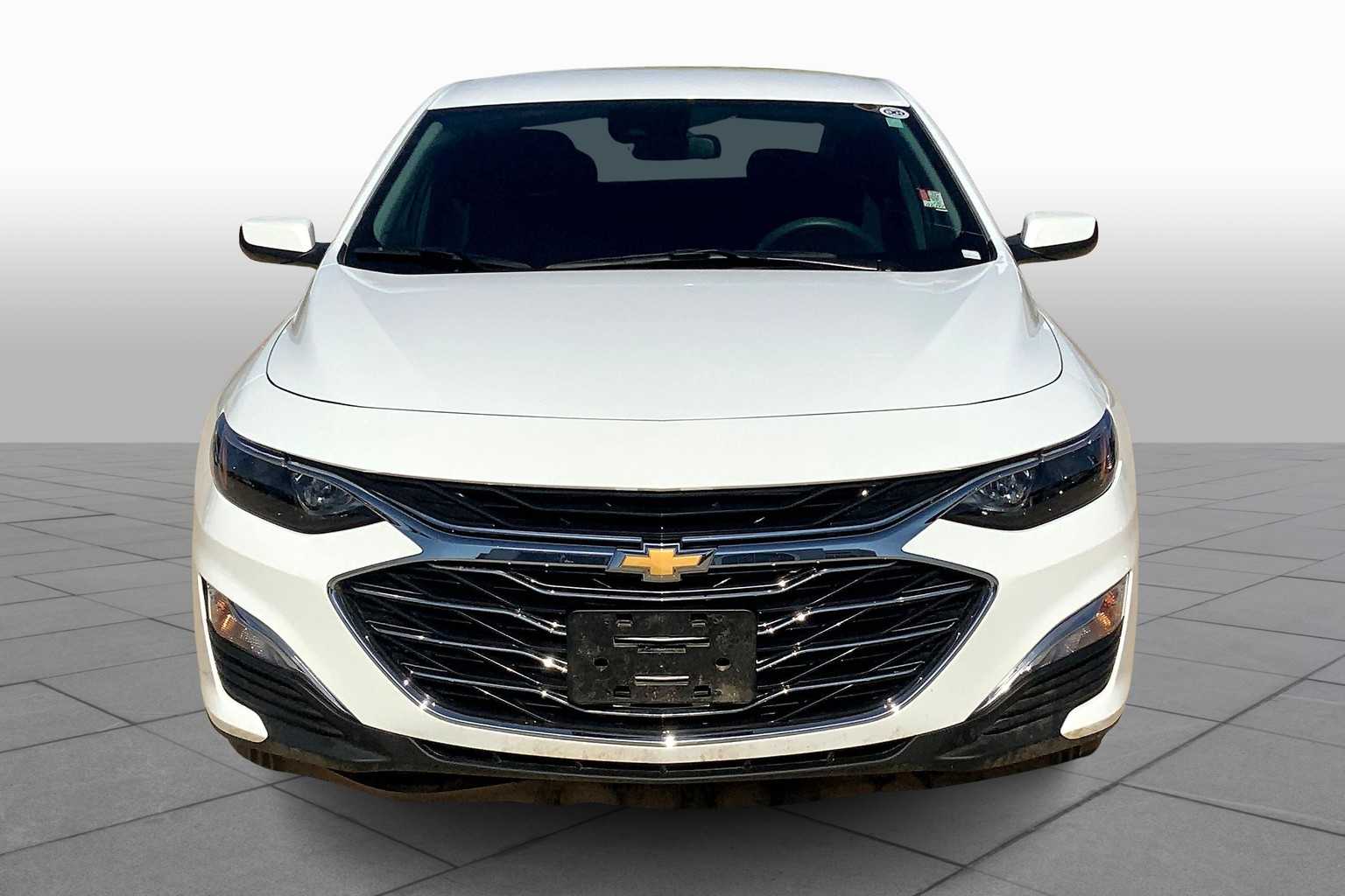 2024 Chevrolet Malibu LS photo 3