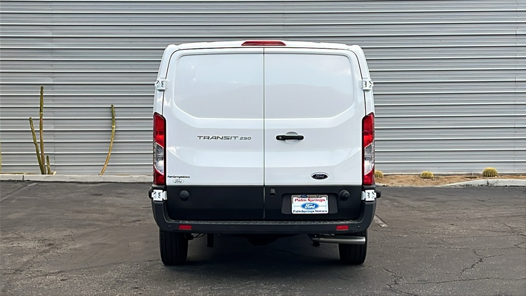 2024 Ford Transit photo 7