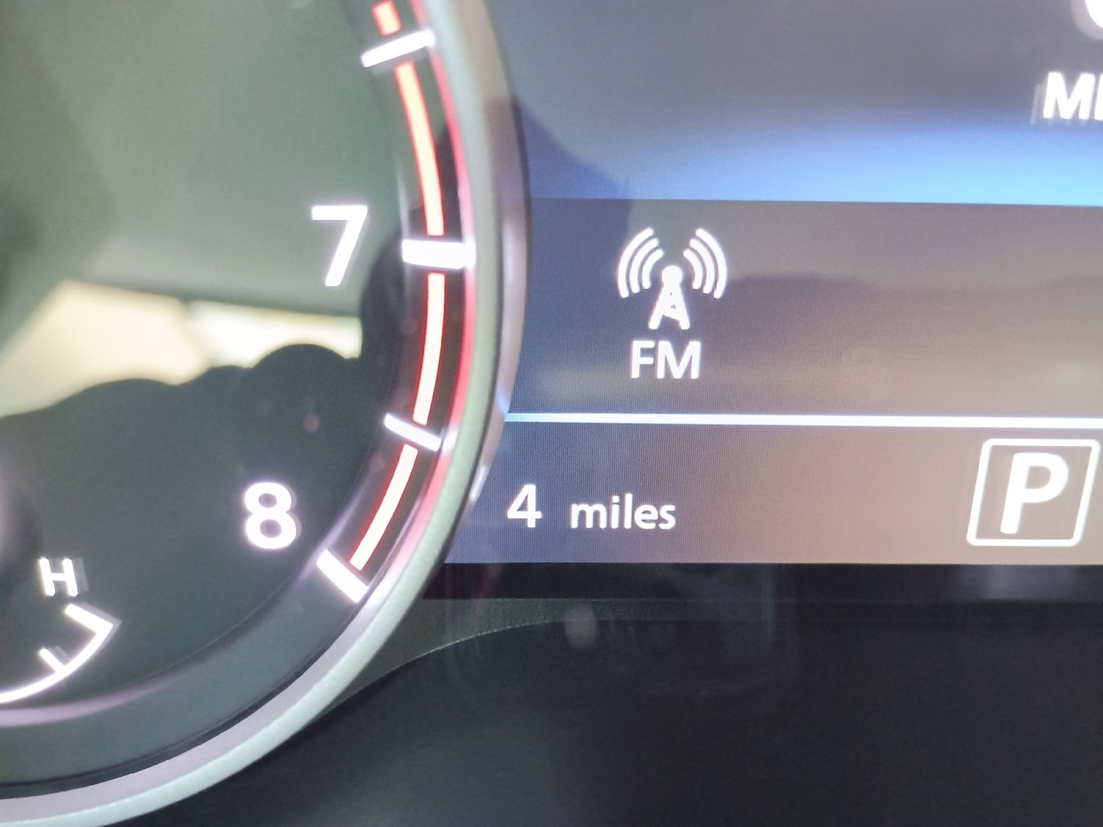 2025 Nissan Sentra SV photo 2