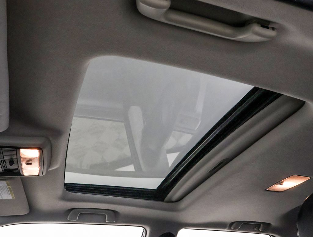 2015 Toyota 4Runner SR5 Premium photo 9