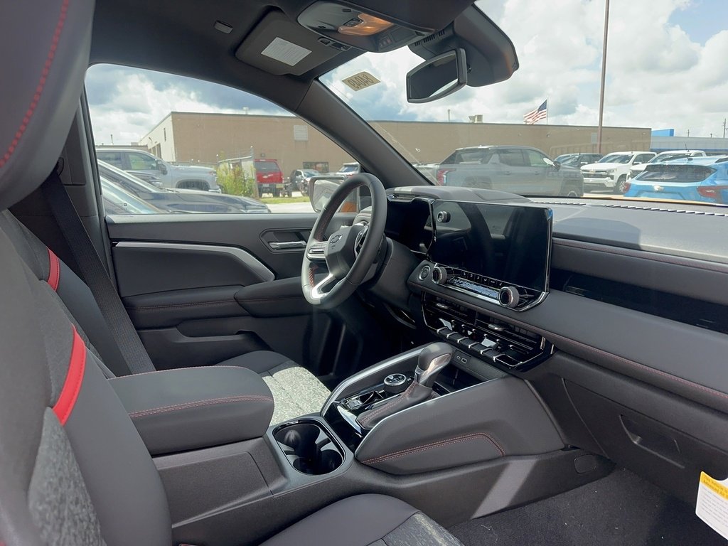 2026 Chevrolet Colorado Z71 photo 2