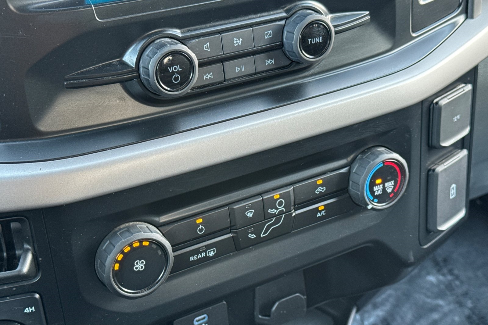 2023 Ford F-150 XLT photo 21