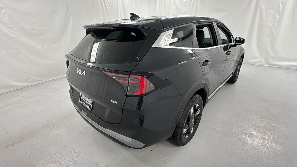 2026 Kia Sportage LX photo 3