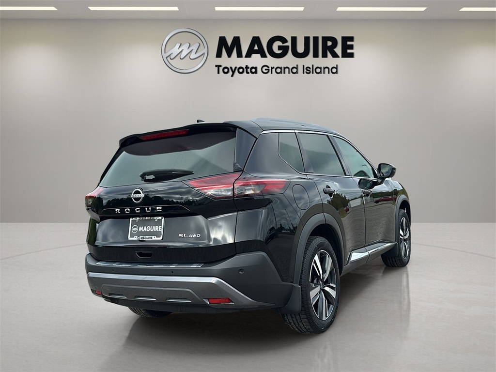 2023 Nissan Rogue SL photo 6