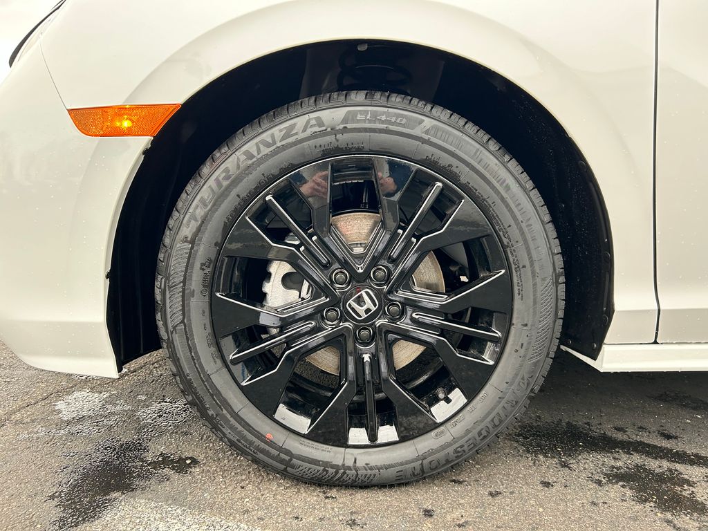 2026 Honda Odyssey photo 10