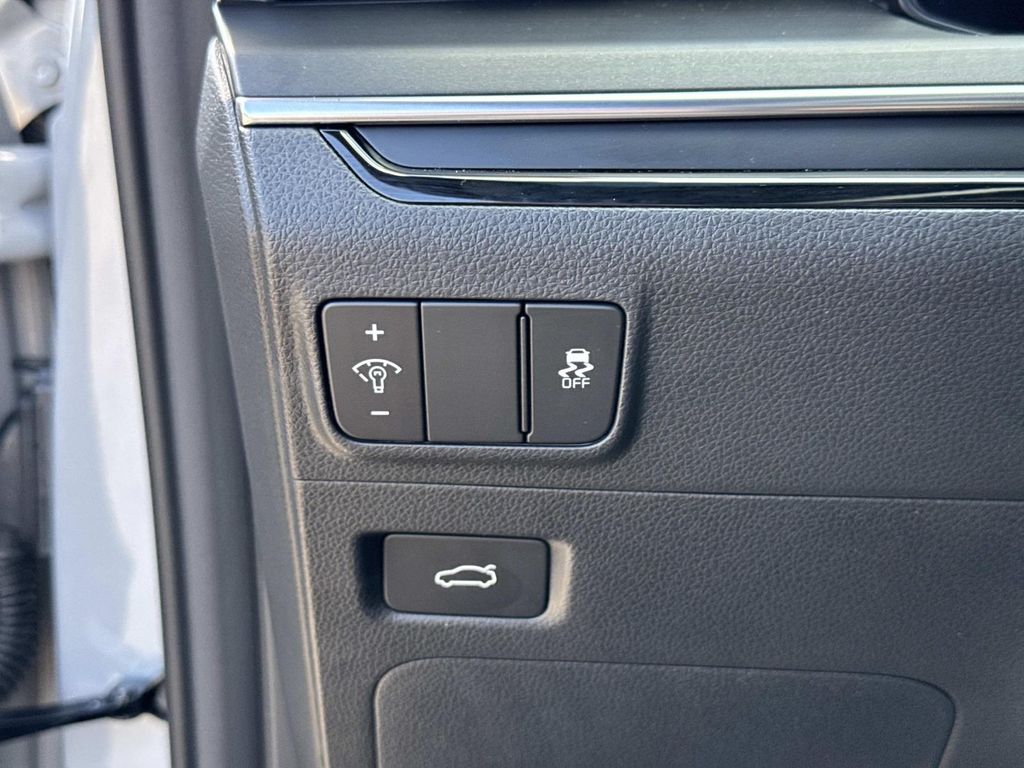 2025 Kia K5 GT photo 20
