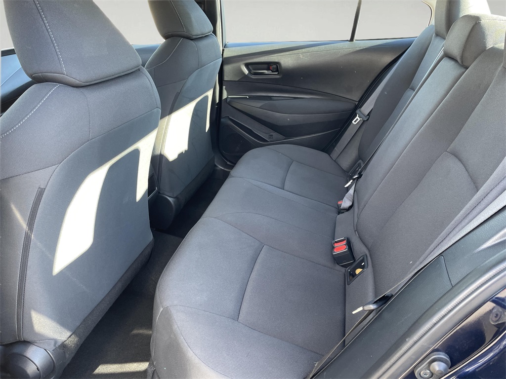 2022 Toyota Corolla LE photo 11
