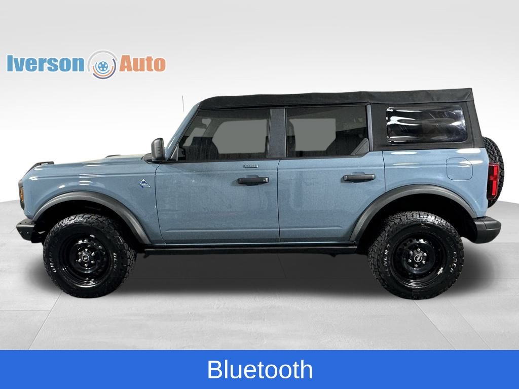 2022 Ford Bronco Black Diamond photo 4