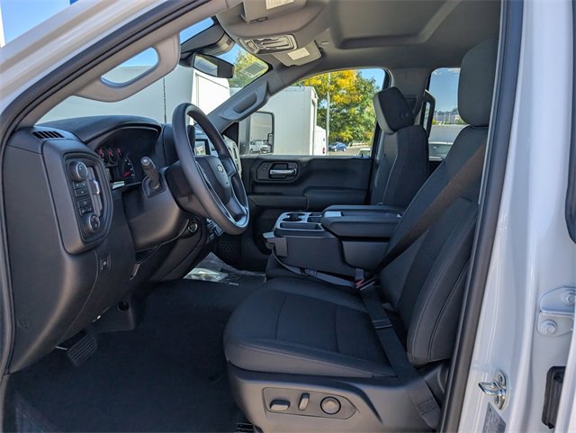 2026 Chevrolet Silverado 2500HD Custom photo 6