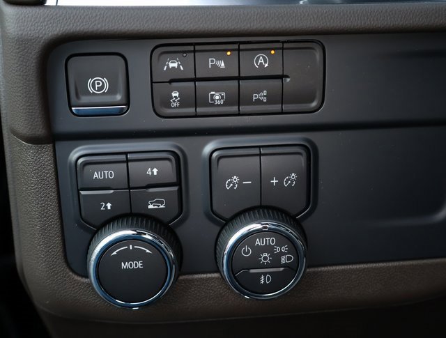 2025 Chevrolet Tahoe LT photo 13