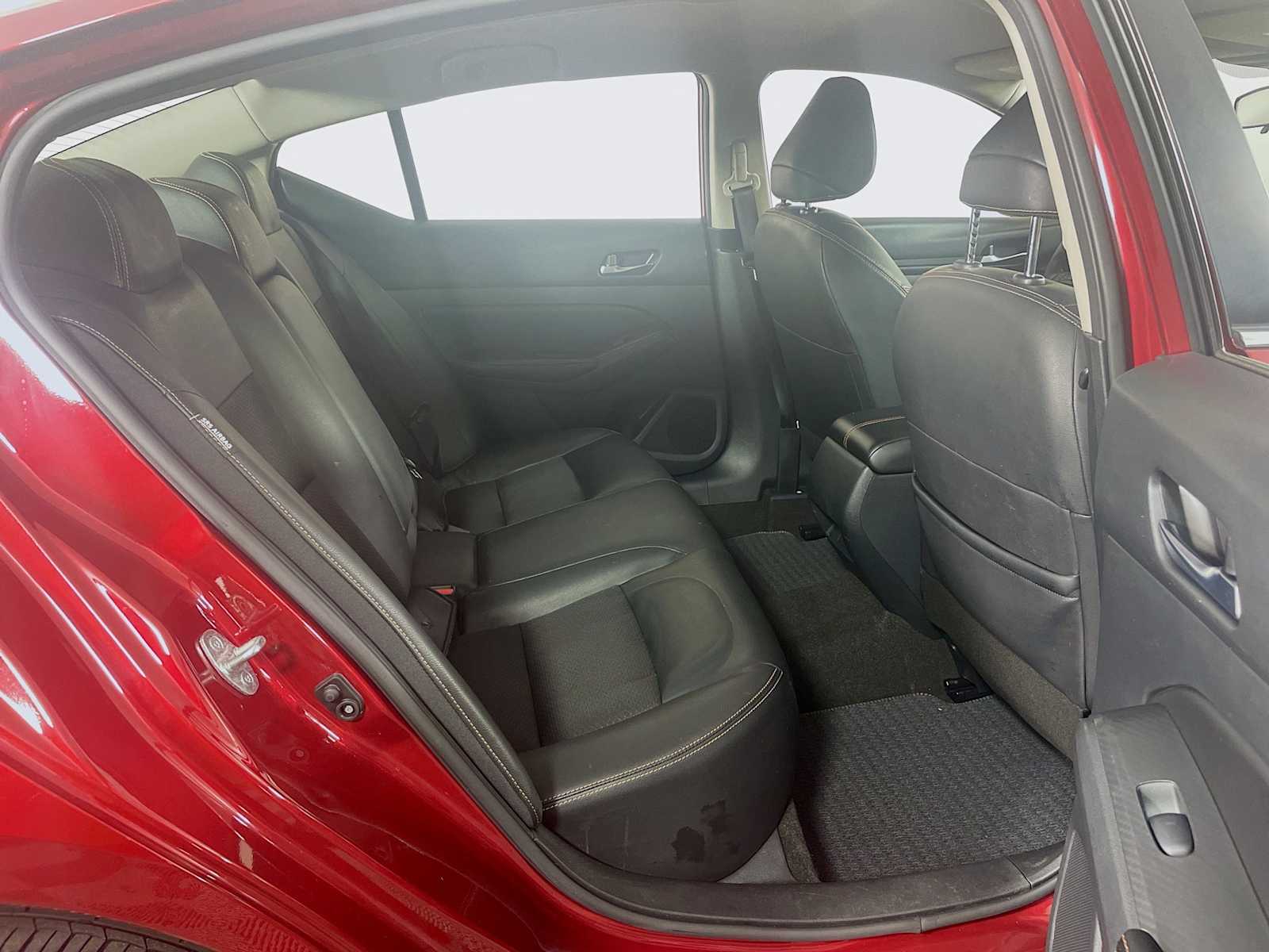 2022 Nissan Altima 2.5 SR photo 22