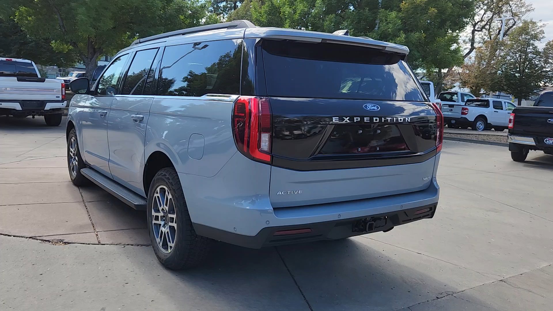 2025 Ford Expedition MAX Base photo 4