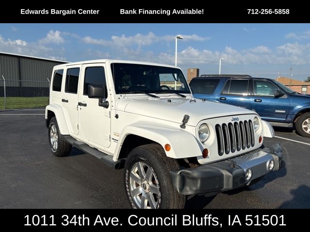 2013 Jeep Wrangler Unlimited Sahara photo 2