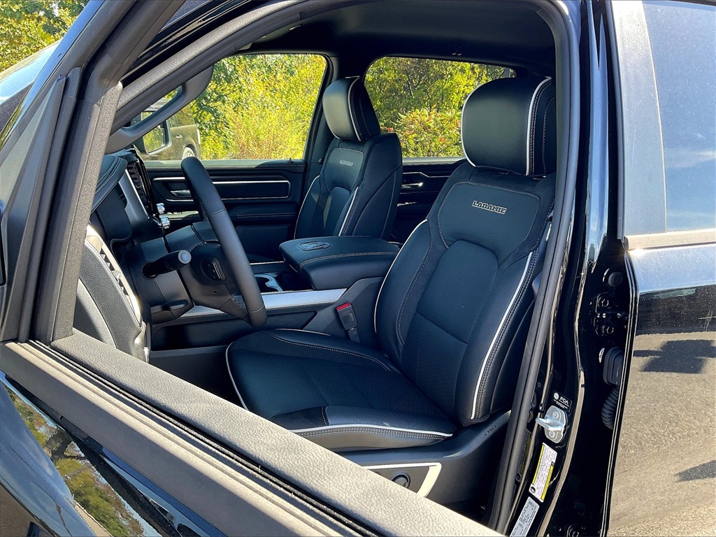 2026 Ram 1500 Laramie photo 10