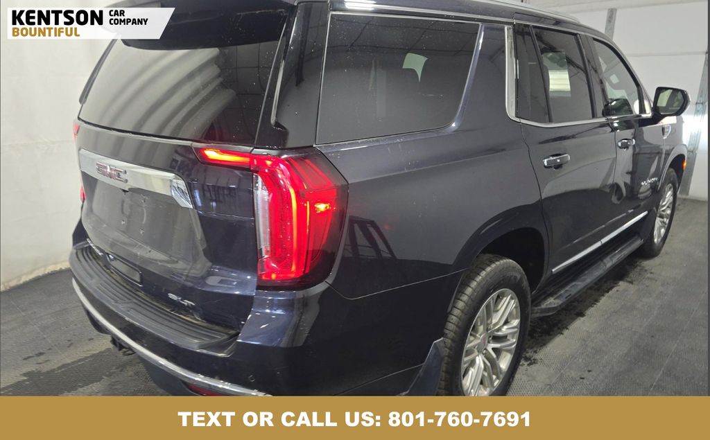 2023 Gmc Yukon SLT photo 3