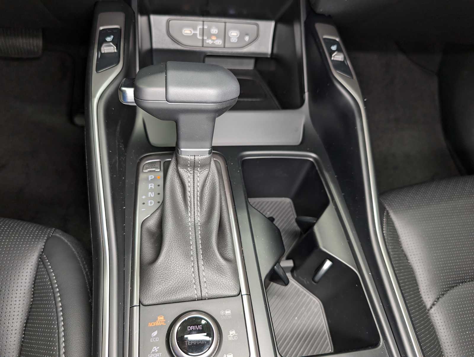 2026 Kia Sorento S photo 25