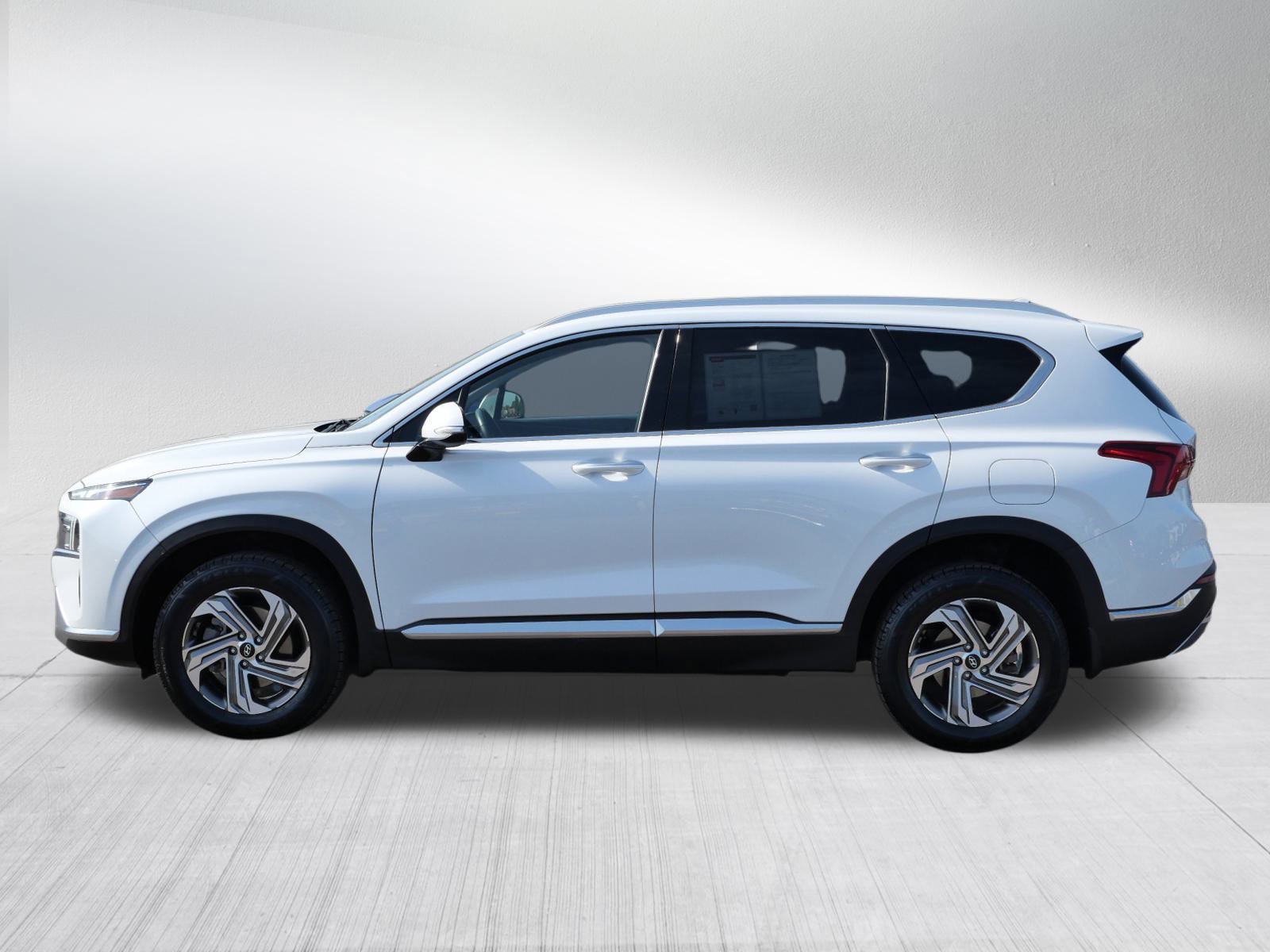 2021 Hyundai Santa Fe SEL Convenience photo 3