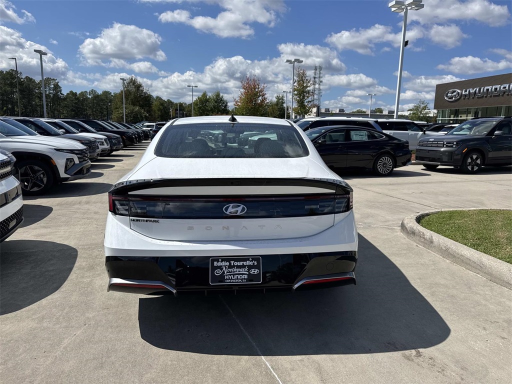 2026 Hyundai Sonata SEL Sport photo 4