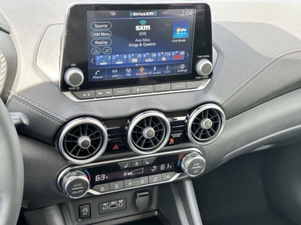 2025 Nissan Sentra SV photo 7