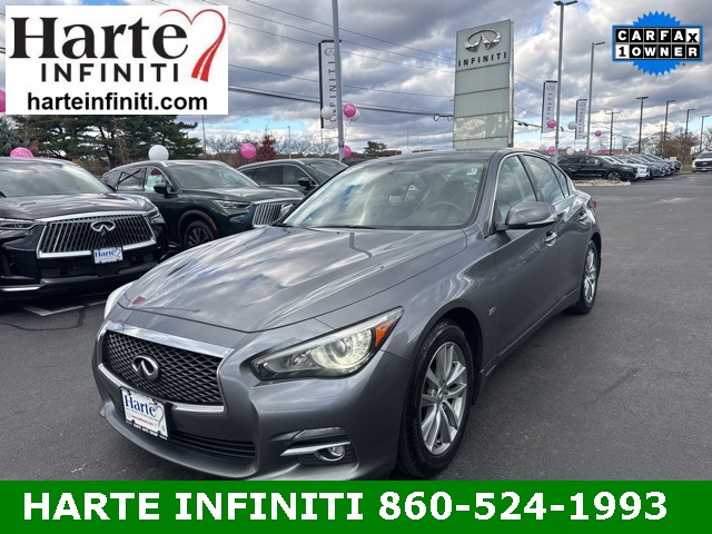2016 INFINITI Q50 Premium's photo