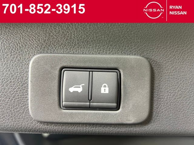 2026 Nissan Murano Platinum photo 3