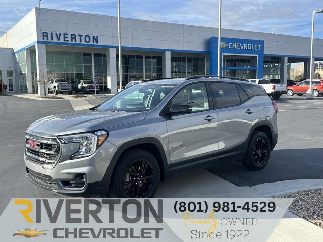 2023 GMC Terrain AT4's photo