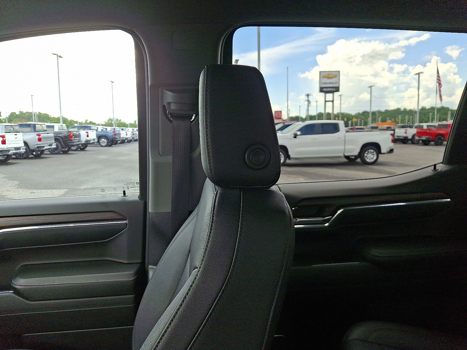 2024 Gmc Sierra 1500 SLT photo 17