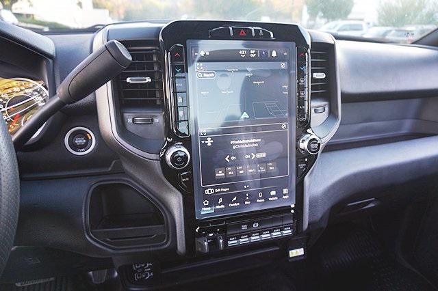 New 2023 Bright White Clear-Coat Exterior Paint RAM TRADESMAN Chassis Cab image 27