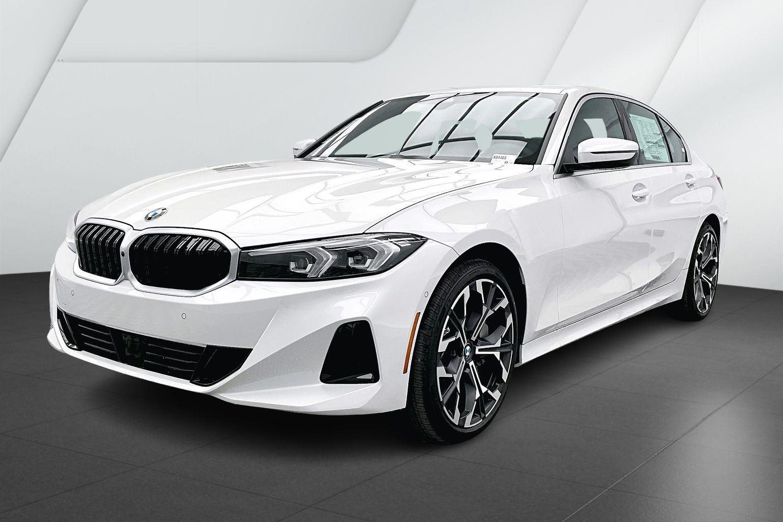 2026 BMW 3 Series 330i's photo