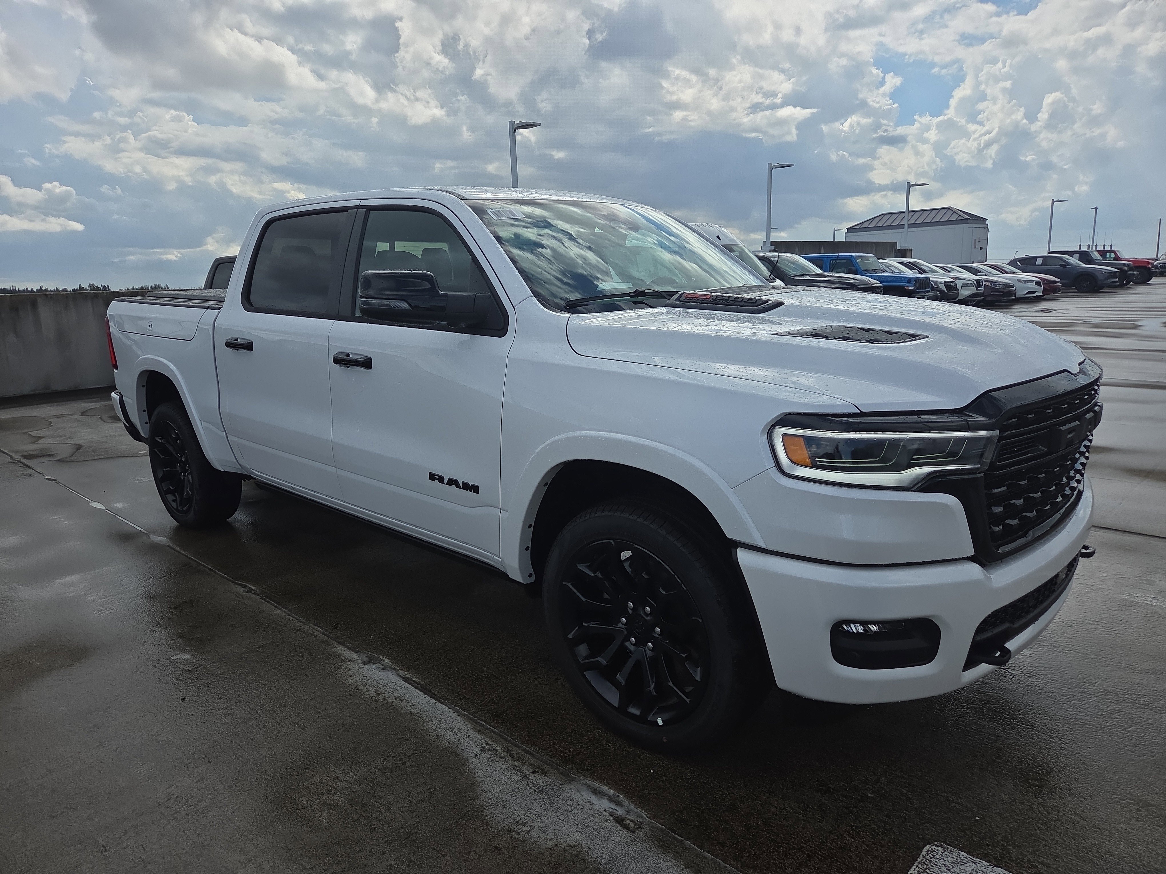 2026 RAM Ram 1500 Pickup Limited's photo