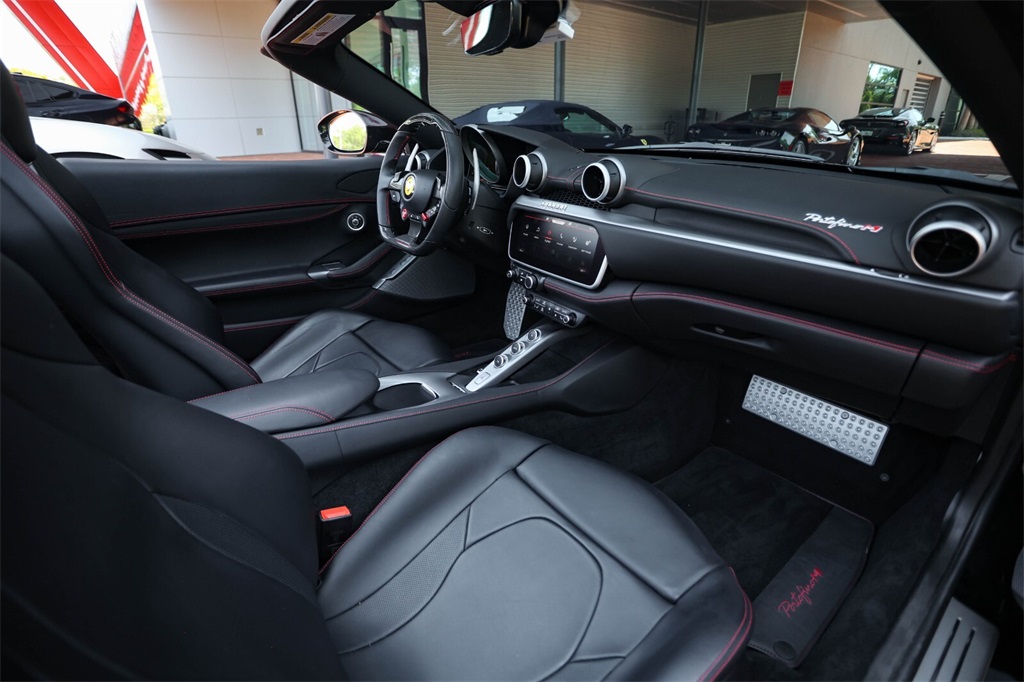 Certified Used 2022 Ferrari Base image 43