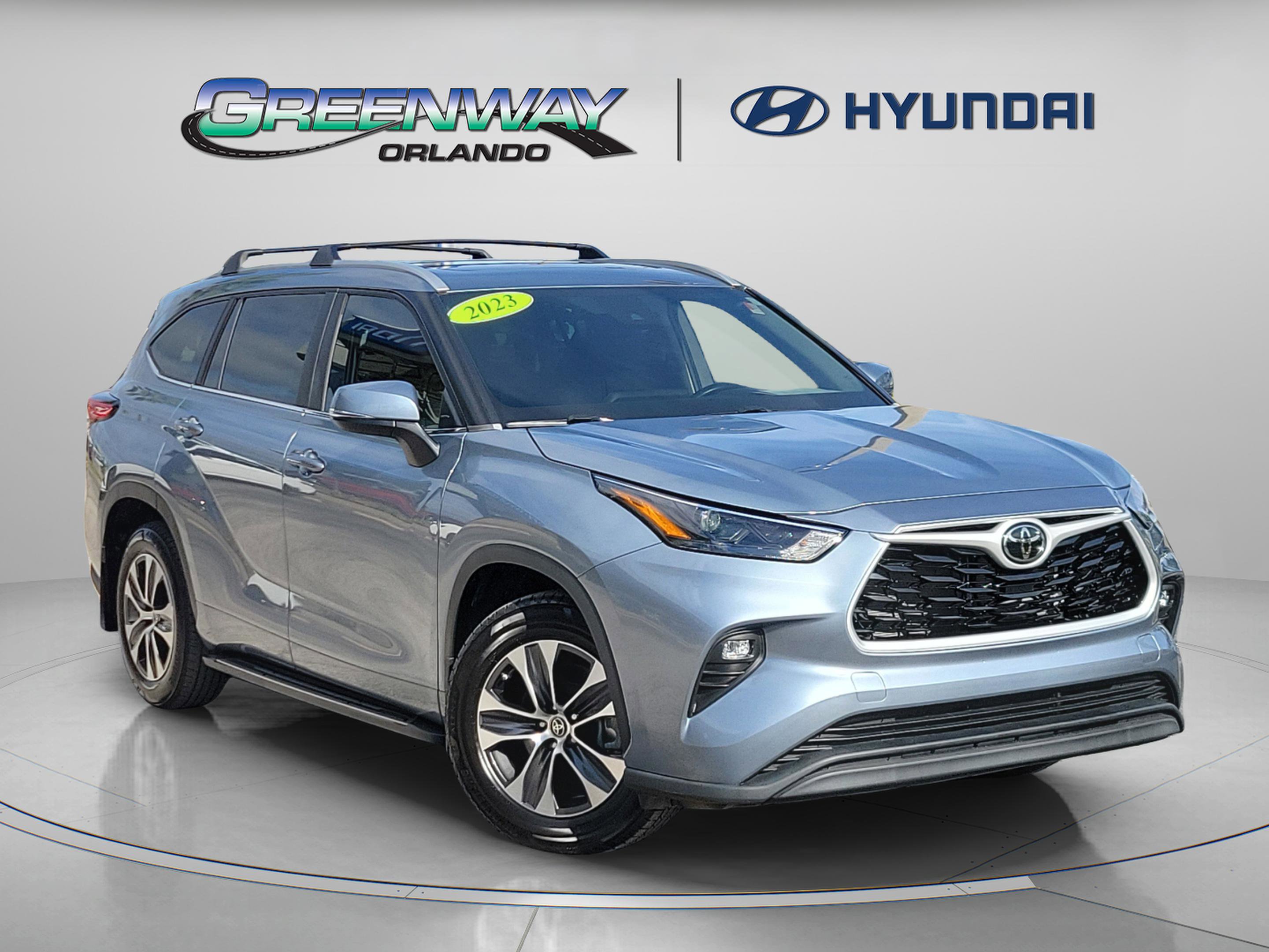 2023 Toyota Highlander XLE's photo